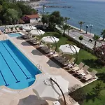 Otel Small
