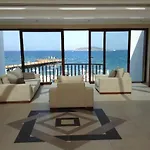 Small Hotel