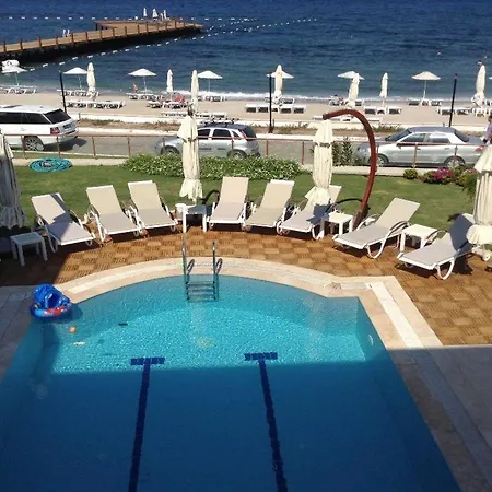 Small Hotell