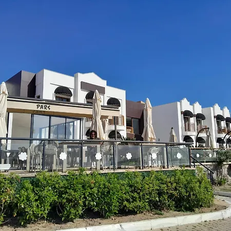 Hotel Small 4*