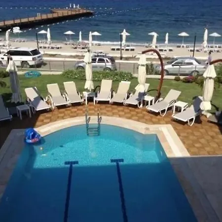 Small 图尔古特雷斯