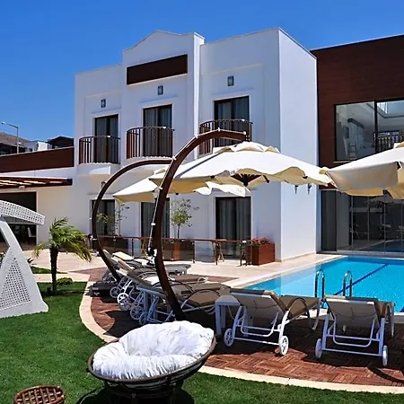 Small 4* Turgutreis