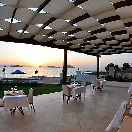 Ξενοδοχείο Small