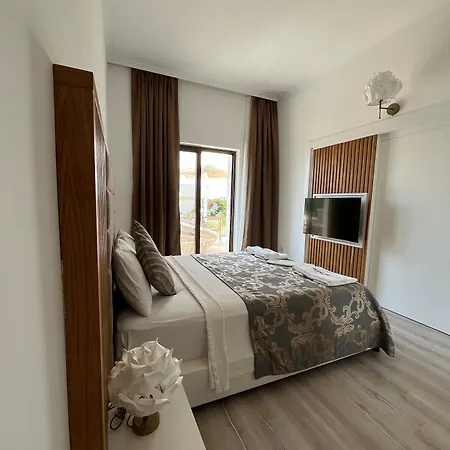 Small Hotell