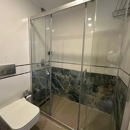 Small Hotell 4*