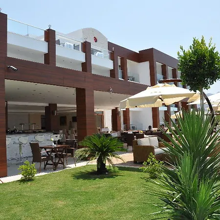 Ξενοδοχείο Small