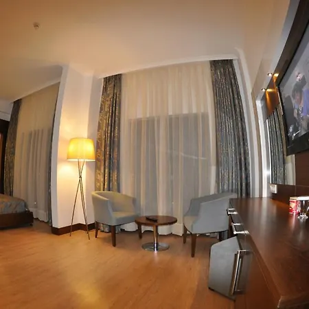 Small 酒店 图尔古特雷斯