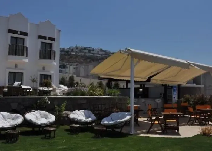 Small מלון טורגוטריס