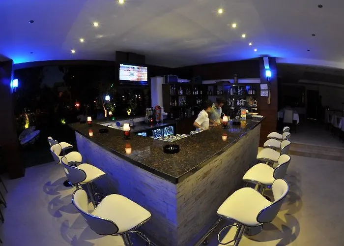 מלון Small טורגוטריס